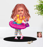 Personlig ballerina (1 person) træfigur med print - karikatur efter dine billeder
