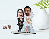 Personlig bryllupspar13 (2 personer) træfigur med print - karikatur efter dine billeder