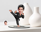 Personlig karate (1 person)mand træfigur med print - karikatur efter dine billeder