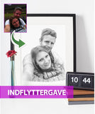 Indflyttergaver - Portrættegning efter dine fotos - Just Karikatur