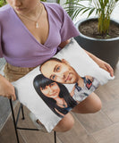 Værtindegave - karikaturtegning efter dine fotos - Just Karikatur